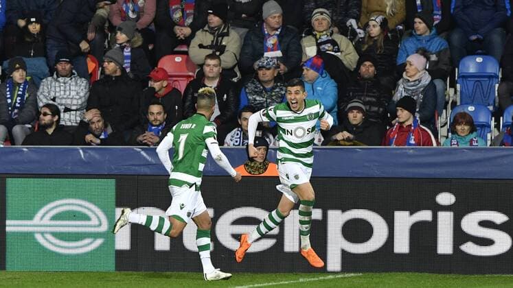 Rodrigo Battaglia of Sporting, right, celebrates a goal during the second leg of the quarterfinal match of the Europe League in Pilsen, Czech Republic, March 15, 2018. (CTKxPhoto MichalxKamaryt) CTKPhotoP201803151188601  kmt 15
