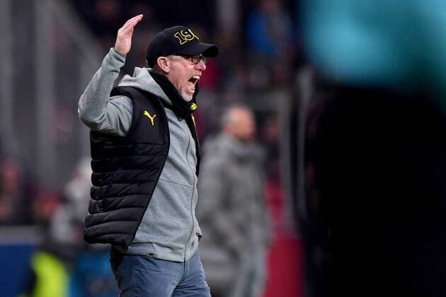 SOCCER - UEFA EL, RBS vs Dortmund SALZBURG,AUSTRIA,15.MAR.18 - SOCCER - UEFA Europa League, round of 16, Red Bull Salzburg vs Borussia Dortmund. Image shows head coach Peter Stoeger (Dortmund). GEPAxpictures xFlorianxErtl