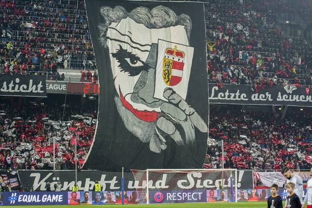 Fußball: UEFA Europa League, EL, Saison 2017 2018, Achtelfinale, RB Salzburg - Borussia Dortmund in Salzburg (Österreich). Die Fans von RB Salzburg zeigen eine Choreografie vor dem Spiel. Copyright: xKirchner FalkxDezortx