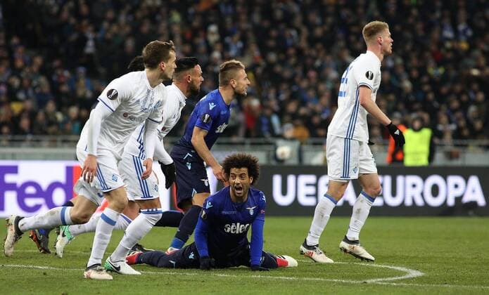 Bilder des Tages - SPORT March 15, 2018 - Kiev, Ukraine - Lazio s Felipe Anderson, in the center, reacts during the Europa League round of 16, soccer match between Dynamo Kiev and Lazio at the Olympic Stadium in Kiev. Ukraine, Thursday, March 15, 2018 Dynamo Kiev v Lazio - UEFA Europa League Round of 16: Second Leg  - ZUMAn230 20180315_zaa_n230_369 Copyright: xDanilxShamkinx