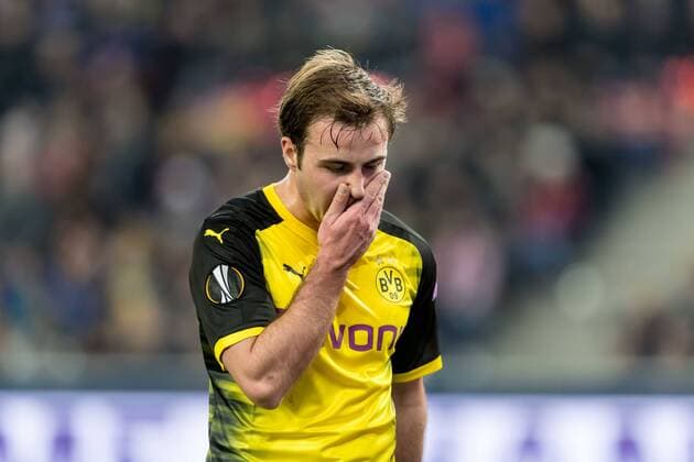 Themen der Woche - SPORT Bilder des Tages - SPORT Salzburg, Oesterreich 15.03.2018, UEFA Europa League - 2017 18 Season, Round of 16, Second leg, Red Bull Salzburg - BV Borussia Dortmund, Mario Goetze (BVB) schaut ( DeFodi048