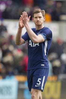 Jan Vertonghen of Tottenham Hotspur claps the fans at full time of the FA Cup Quarter Final match between Swansea City and Tottenham Hotspur at the Liberty Stadium, Swansea, Wales on 17 March 2018. Copyright: xMarkxxHawkinsx PMI-1893-0074