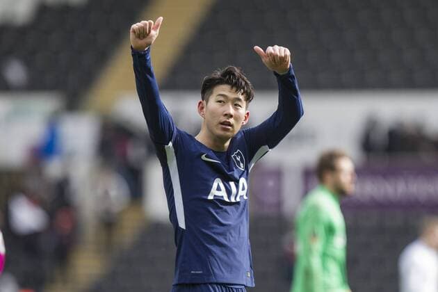 Son Heung-Min of Tottenham Hotspur waves at the fans at full time of the FA Cup Quarter Final match between Swansea City and Tottenham Hotspur at the Liberty Stadium, Swansea, Wales on 17 March 2018. Copyright: xMarkxxHawkinsx PMI-1893-0080