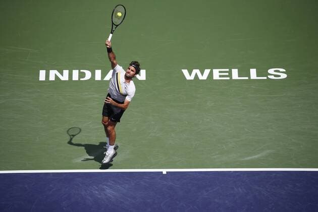 Bilder des Tages - SPORT March 17, 2018 Roger Federer (SUI) serves against Borna Coric (CRO) during the semifinals of the BNP Paribas Open at the Indian Wells Tennis Garden in Indian Wells, CA. CSM TENNIS 2018: BNP Paribas Open MAR 17 - ZUMAc04_ 20180317_zaf_c04_073 Copyright: xCharlesxBausx