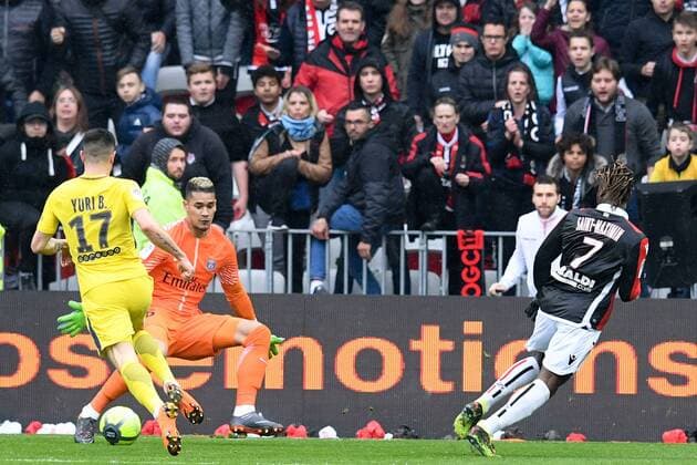 Fußball, OGC Nizza - Paris St. Germain 07 ALLAN SAINT MAXIMIN (NICE) - 16 ALPHONSE AREOLA (PSG) - BUT FOOTBALL : Nice vs Paris SG - Ligue 1 Conforama - 18 03 2018 FEP Panoramic 