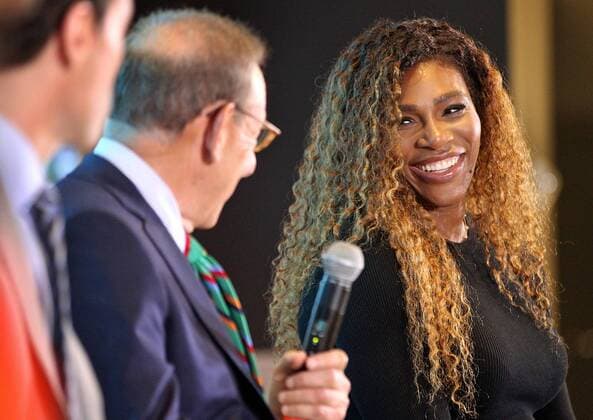 March 19, 2018 - FL, USA - Tennis superstar Serena Williams smiles at Dolphins owner Stephen Ross at the press conference PK Pressekonferenz announcing the Miami Open will relocate to the Hard Rock Stadium in 2019, on Monday, March 19, 2018. A new beginning for the Miami Open. - ZUMAm67_ 20180319_zaf_m67_018 Copyright: xC.M.xGuerrerox
