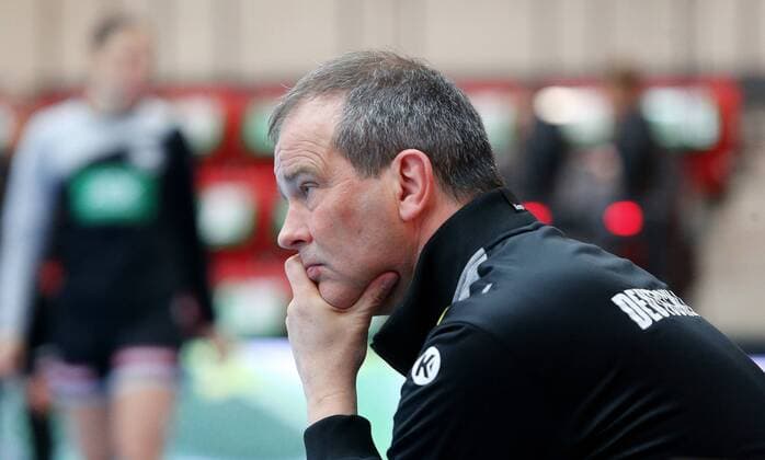 BAU 21.03.2018 Stuttgart , Handball Frauen Deutschland vs. Spanien, Trainer Henk Groener (GER)