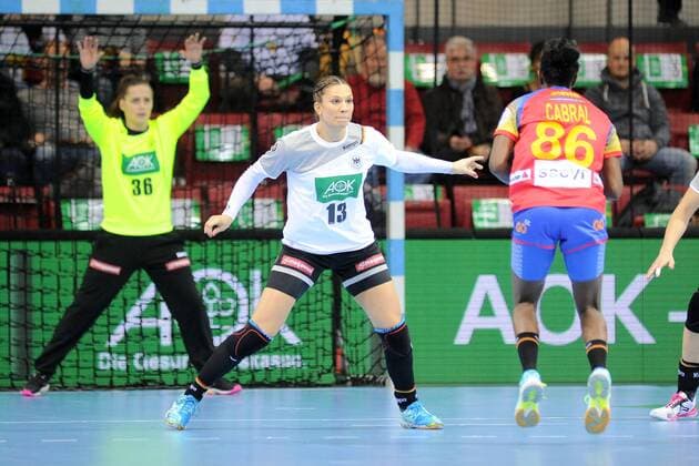 Julia Behnke (Germany 13) gegen Alexandrina Cabral (Spain 86) Handball,Women,European Chamoinship Qualification,Group 6 international match Länderspiel Stuttgart,21.03.2018, Foto:TBaur Eibner Stuttgart Copyright: xEIBNER Tobias_Baurx EP_TBR