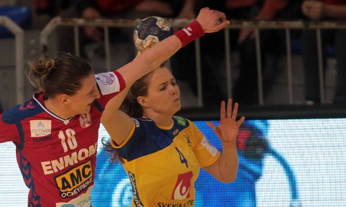 21.03.2018 Nis Serbia-Sweden European qualifiers women s handball Olivia Mellegard(r) Sweden stopped from Tamara Radoevic(L) Serbia : 