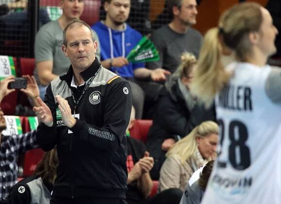 Handball Frauen DHB Deutschland - Spanien Deutschland, Stuttgart, 21.03.2018, Handball, Länderspiel, Frauen, DHB Deutschland - Spanien: Henk Groener (Trainer Deutschland).