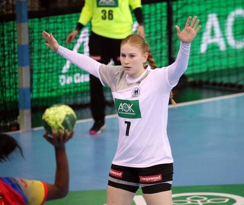 Handball Frauen DHB Deutschland - Spanien Deutschland, Stuttgart, 21.03.2018, Handball, Länderspiel, Frauen, DHB Deutschland - Spanien: Meike Schmelzer (Deutschland).