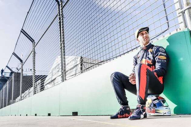Bilder des Tages - SPORT Motorsports: FIA Formula One World Championship WM Weltmeisterschaft 2018, Melbourne, Victoria : Motorsports: Formula 1 2018 Rolex Australian Grand Prix, 3 Daniel Ricciardo (AUS, Red Bull Racing), Melbourne Australia