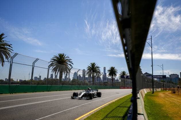 Bilder des Tages - SPORT Motorsports: FIA Formula One World Championship WM Weltmeisterschaft 2018, Melbourne, Victoria : Motorsports: Formula 1 2018 Rolex Australian Grand Prix, 77 Valtteri Bottas (FIN, Mercedes AMG Petronas), Melbourne Australia