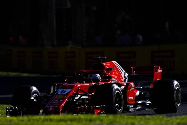 VETTEL Sebastian (ger), Scuderia Ferrari SF71H, action during 2018 Formula 1 championship at Melbourne, Australian Grand Prix, from March 22 To 25 - Photo Motorsports: FIA Formula One World Championship WM Weltmeisterschaft 2018, Melbourne, Victoria : Motorsports: Formula 1 2018 Rolex Australian Grand Prix, Melbourne Australia