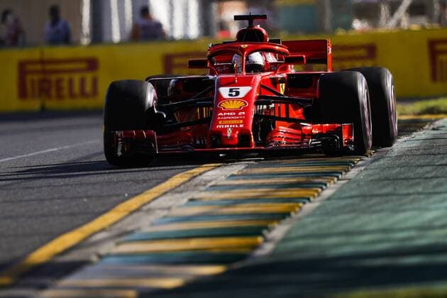 VETTEL Sebastian (ger), Scuderia Ferrari SF71H, action during 2018 Formula 1 championship at Melbourne, Australian Grand Prix, from March 22 To 25 - Photo Motorsports: FIA Formula One World Championship WM Weltmeisterschaft 2018, Melbourne, Victoria : Motorsports: Formula 1 2018 Rolex Australian Grand Prix, Melbourne Australia