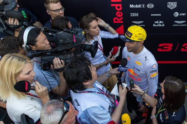 Daniel Ricciardo (Red Bull Racing) gibt Interviews, Grosser Preis von Australien 2018, freies Training, Motorsport, Formel 1, 23.03.2018, Melbourne Copyright: xIllman Eibner-Pressefotox Ep_eer