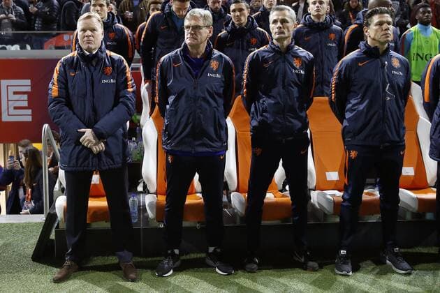 (L-R) coach Ronald Koeman of Holland, assistant trainer Dwight Lodeweges of Holland, assistant trainer Kees van Wonderen of Holland, goalkeeper trainer Patrick Lodewijks of Holland during the International Friendly Länderspiel match match between The Netherlands and England at the Amsterdam Arena on March 23, 2018 in Amsterdam, The Netherlands International friendly match 2017 2018 xVIxVIxImagesx xMauricexvanxSteenxIVx 10424214