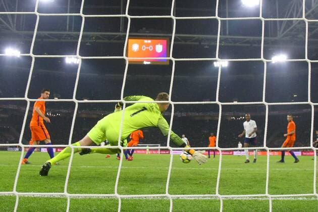 Netherlands v England International Friendly L?nderspiel Jesse Lingard of England scores his sides 1st goal during the International Friendly match at Amsterdam Arena, Amsterdam Content Not Available For UK Newspapers Copyright: xPaulxChestertonx FIL-11538-0059