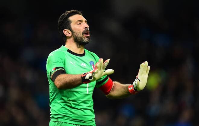 Football - 2018 International Friendly Länderspiel - Italy vs. Argentina Gianluigi Buffon of Italy, at the Etihad. COLORSPORT RICHARD MARTIN-ROBERTS 