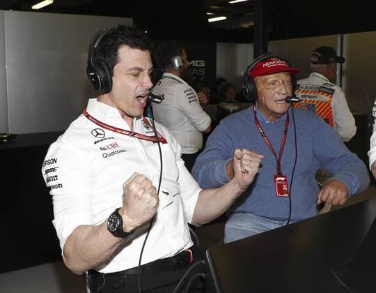 Motorsports: FIA Formula One World Championship WM Weltmeisterschaft 2018, Melbourne, Victoria : Motorsports: Formula 1 2018 Rolex Australian Grand Prix, Niki Lauda (AUT, Mercedes AMG Petronas Formula One Team),Toto Wolff (AUT, Mercedes AMG Petronas Formula One Team) Melbourne Australia