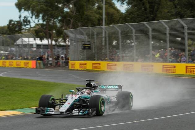Lewis Hamilton (Mercedes AMG Petronas Formula One Team) mit seinem Auto auf der Strecke, Grosser Preis von Australien 2018, Rennen, Motorsport, Formel 1, 24.03.2018, Melbourne Copyright: xIllman Eibner-Pressefotox EP_eer