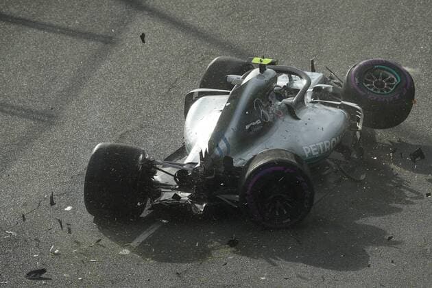 Valtteri Bottas (Mercedes AMG Petronas Formula One Team) nach seinem Unfall, Grosser Preis von Australien 2018, Rennen, Motorsport, Formel 1, 24.03.2018, Melbourne Copyright: xIllman Eibner-Pressefotox EP_eer