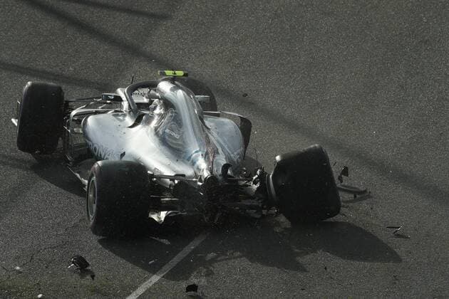 Valtteri Bottas (Mercedes AMG Petronas Formula One Team) nach seinem Unfall, Grosser Preis von Australien 2018, Rennen, Motorsport, Formel 1, 24.03.2018, Melbourne Copyright: xIllman Eibner-Pressefotox EP_eer