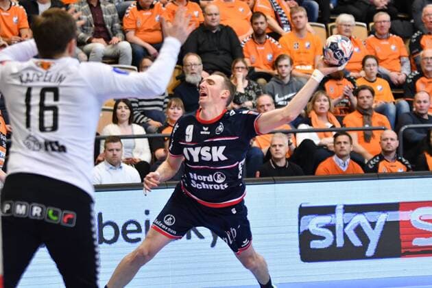 IFK Kristianstad - SG Flensburg-Handewitt, EHF Champions League; Kristianstad, 24.03.18 Kristianstad, 24.03.18, Handball, VELUX EHF Champions League, Saison 2017 2018, Achtelfinale, IFK Kristianstad - SG Flensburg-Handewitt : Holger Glandorf (SG Flensburg-Handewitt, 09), Richard Kappelin (IFK Kristianstad, 16)