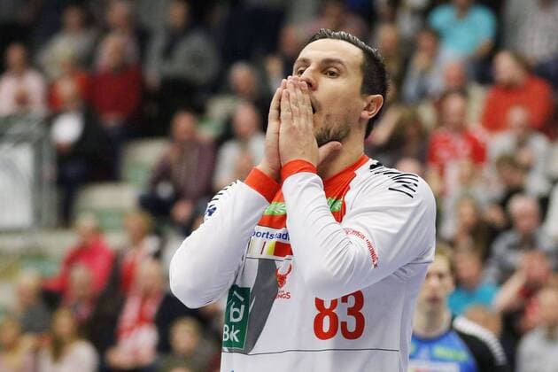 Vladimir Bozic (HC Rhein Vikings 83) fassungslos nach Schiedsrichterentscheidung, ASV Hamm-Westfalen vs HC Rhein Vikings, Handball, 2. Bundesliga, 24.03.2018, Hamm Copyright: xEIBNER JanxStrohdiekx EP_JSK