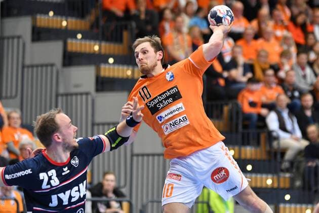 IFK Kristianstad - SG Flensburg-Handewitt, EHF Champions League; Kristianstad, 24.03.18 Kristianstad, 24.03.18, Handball, VELUX EHF Champions League, Saison 2017 2018, Achtelfinale, IFK Kristianstad - SG Flensburg-Handewitt : Albin Lagergren (IFK Kristianstad, 10), Henrik Toft Hansen (SG Flensburg-Handewitt, 23)