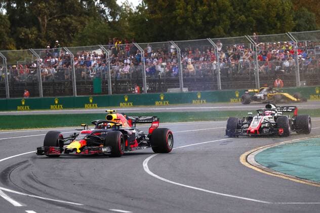 Motorsports: FIA Formula One World Championship WM Weltmeisterschaft 2018, Melbourne, Victoria : Motorsports: Formula 1 2018 Rolex Australian Grand Prix, 33 Max Verstappen (NDL, Red Bull Racing), Spinning Melbourne Australia