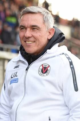 Fußball Regionalliga West 27. Spieltag KFC Uerdingen - FC Viktoria Köln am 25.03.2018 im Grotenburg-Stadion in Krefeld Olaf Janßen ( Cheftrainer Köln )