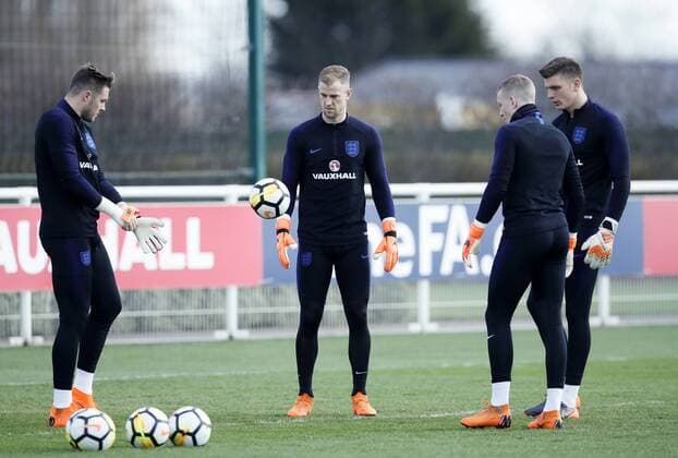 England s Joe Hart during training at the Tottenham Hotspur Training Centre, London. Picture date: March 26th 2018. Picture credit should read: David Klein Sportimage EDITORIAL USE ONLY. No use with unauthorised audio, video, data, fixture lists, club league logos or live services. Online in-match use limited to 120 images, no video emulation. No use in betting, games or single club league player publications.