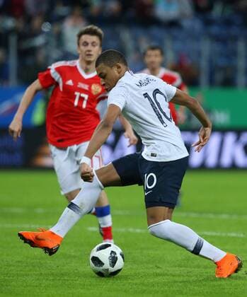 ST PETERSBURG, RUSSIA - MARCH 27, 2018: France s Kylian Mbappe in action in a friendly football match against Russia at Saint Petersburg Stadium. Peter Kovalev TASS  TS0799F6