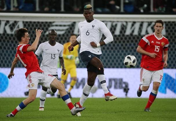 Bilder des Tages - SPORT ST PETERSBURG, RUSSIA - MARCH 27, 2018: France s Paul Pogba (C) in a a friendly football match against Russia at Saint Petersburg Stadium. Alexander Demianchuk TASS  TS079A1B