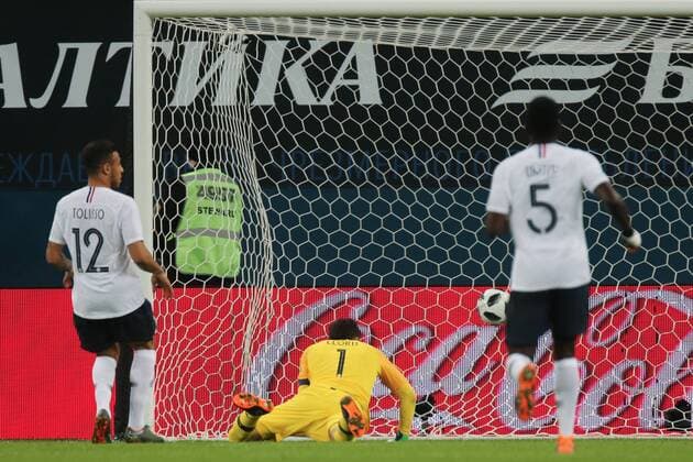 Fußball, Länderspiel, Russland - Frankreich March 27, 2018 - Saint Petersburg, Russia - France s goalkeeper Hugo Lloris during an International Friendly Länderspiel football match between Russia and France at the Saint Petersburg Stadium in Saint Petersburg on March 27, 2018. Russia v France - International Friendly  - ZUMAn230 20180327_zaa_n230_314 Copyright: xIgorxRussakx