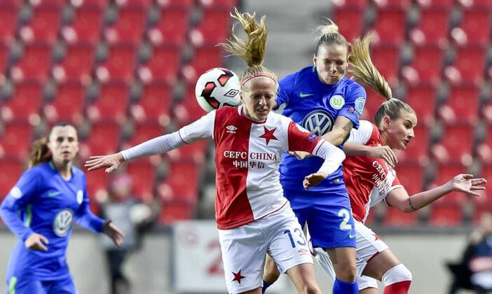 L-R Jitka Chlastakova of Slavia, Isabel Kerchowski of Wolfsburg and Aneta Dedinova of Slavia in action during the UEFA Women s Champions League quarterfinal match SK Slavia Praha vs VfL Wolfsburg, in Prague, Czech Republic, March 28, 2018. (CTKxPhoto VitxSimanek) CTKPhotoP201803281033201  VIS 004
