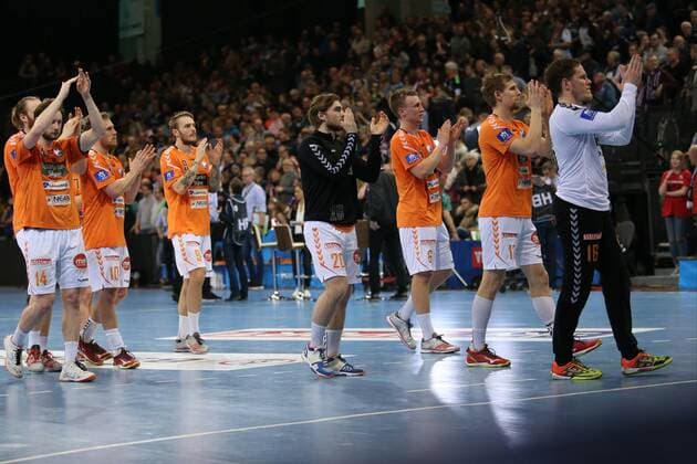 SG Flensburg-Handewitt - IFK Kristianstad, EHF Champions League; Flensburg, 28.03.18 Flensburg, 28.03.18, Handball, VELUX EHF Champions League, Saison 2017 2018, Achtelfinale, SG Flensburg-Handewitt - IFK Kristianstad : IFK Kristianstad bedanken sich bei Ihren Fans