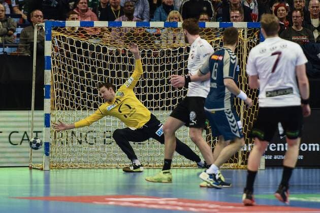 Handball, Herren, EHF-Pokal, Saison 2017 18, Gruppe B, Füchse Berlin - Lugi HF, TW Petr Stochl (Nr. 71, Füchse Berlin), 01.04.18, Copyright: xMichaelxHundtx xMatthiasxKochx