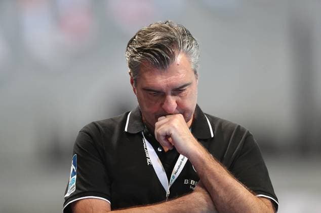 Trainer Michael Roth (MT Melsungen) enttaeuscht