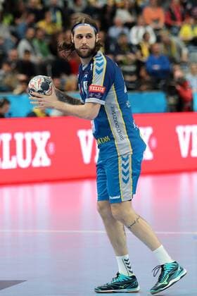 Dean Bombac (Kielce, 44), am Ball, Spielszene, Freisteller, Ganzkörper, Einzelbild, Aktion, Action, Handball, Champions League, Rhein-Neckar Löwen - PGE Vive Kielce,