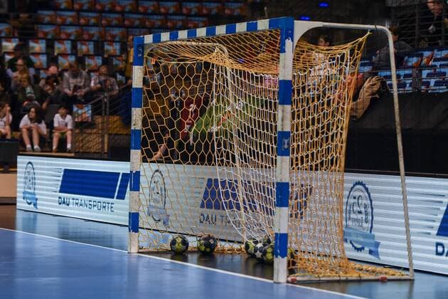 Handball, Herren, EHF-Pokal, Saison 2017 18, Gruppe B, Füchse Berlin - Lugi HF, Handballtor mit Bällen, 01.04.18, Copyright: xMichaelxHundtx xMatthiasxKochx