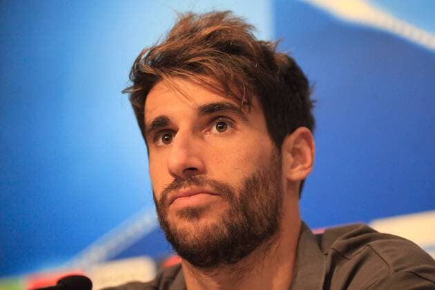 2nd April 2018, Ramon Sanchez Pizjuan, Seville, Spain; UEFA Champions League football, Sevilla versus Bayern Munich, pre match press conference PK Pressekonferenz and training session; Javi Martinez of Bayern Munich during the press conference  ActionPlus12007879