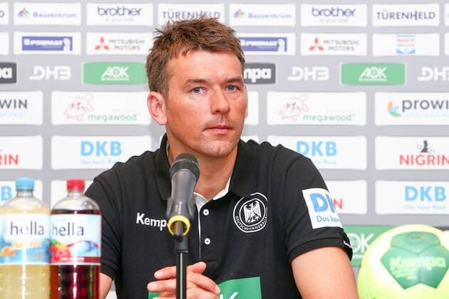 DHB Pressekonferenz Handball Leipzig, 03.04.2018, Lindner Hotel, Pressekonferenz DHB Männer Nationalmannschaft vor dem Länderspiel gegen Serbien , Im Bild: Bundestrainer Christian Prokop ,