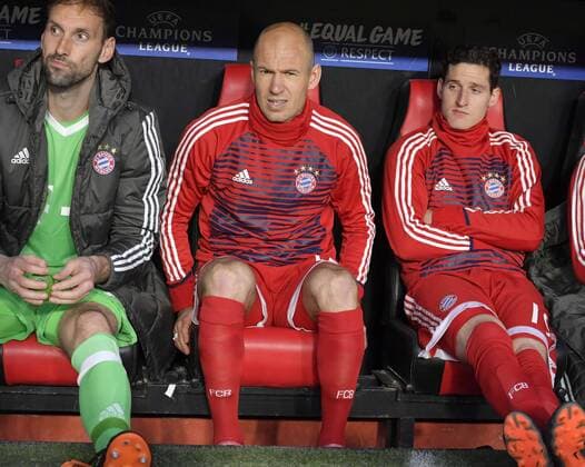 03.04.2018, Fussball UEFA Champions League 2017 2018, Viertelfinale, FC Sevilla - FC Bayern München, im Stadion Ramon Sanchez Pizjuan, Sevilla (Spanien). mitte: Arjen Robben (FC Bayern München) auf der Kank.
