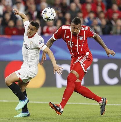 Sevilla FC s Ben Yedder vies for the ball with Bayern Munich s Jerome Boateng (R) during the UEFA Champions League quarter-final first leg match between Sevilla FC and Bayern Munich at the Ramon Sanchez-Pizjuan stadium in Seville, Spain, 03 April 2018. Sevilla FC vs. Bayern Munich !ACHTUNG: NUR REDAKTIONELLE NUTZUNG!  Copyright: xJulioxMunozx SEV02 20180403-636583869396559223