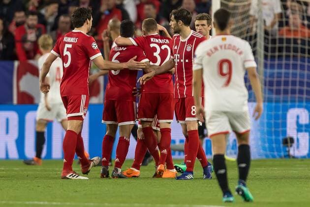 Spain, Sevilla 03.04.2018, UEFA Champions League - 2017 18 Season, Quarter-finals, First leg, Sevilla FC - FC Bayern Muenchen, Bayern jubelt nach Eigentor zum 1:1 ( DeFodi048