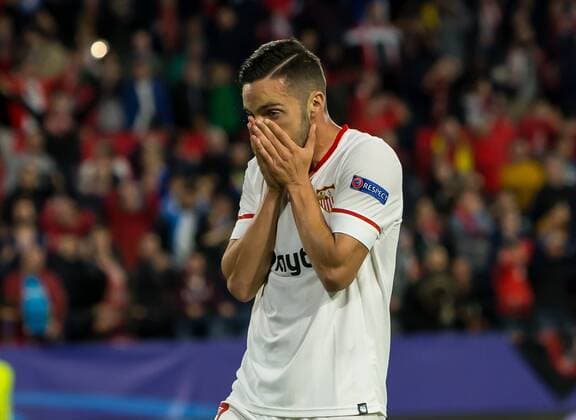 Spain, Sevilla 03.04.2018, UEFA Champions League - 2017 18 Season, Quarter-finals, First leg, Sevilla FC - FC Bayern Muenchen, Pablo Sarabia (FCS) gestikuliert, gestik ( DeFodi048