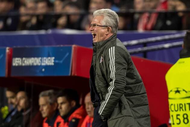 Spain, Sevilla 03.04.2018, UEFA Champions League - 2017 18 Season, Quarter-finals, First leg, Sevilla FC - FC Bayern Muenchen, Cheftrainer Jupp Heynckes (FCB) gestikuliert, gestik ( DeFodi048
