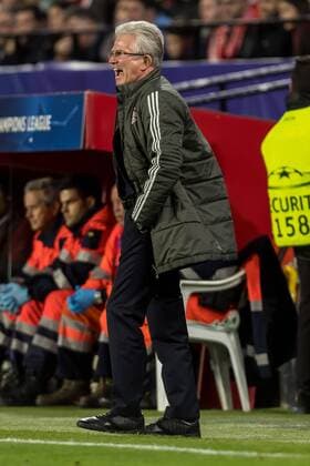 Spain, Sevilla 03.04.2018, UEFA Champions League - 2017 18 Season, Quarter-finals, First leg, Sevilla FC - FC Bayern Muenchen, Cheftrainer Jupp Heynckes (FCB) gestikuliert, gestik ( DeFodi048